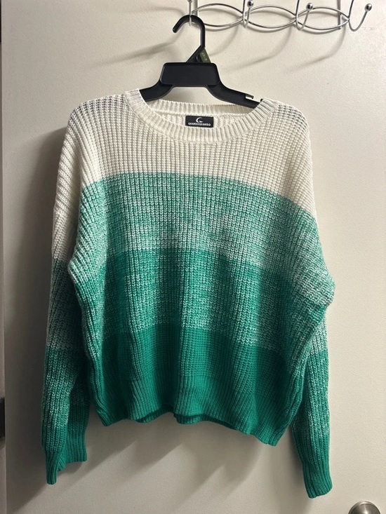 Qiansiqianbo Sweaters - Crewneck Ombre Knit Sweater in White & Green
